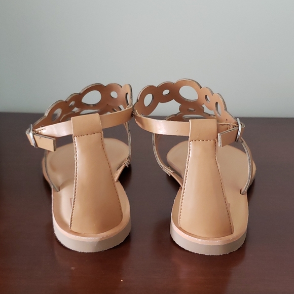 Tan Faux Leather Sandals size 7 - Picture 2 of 7